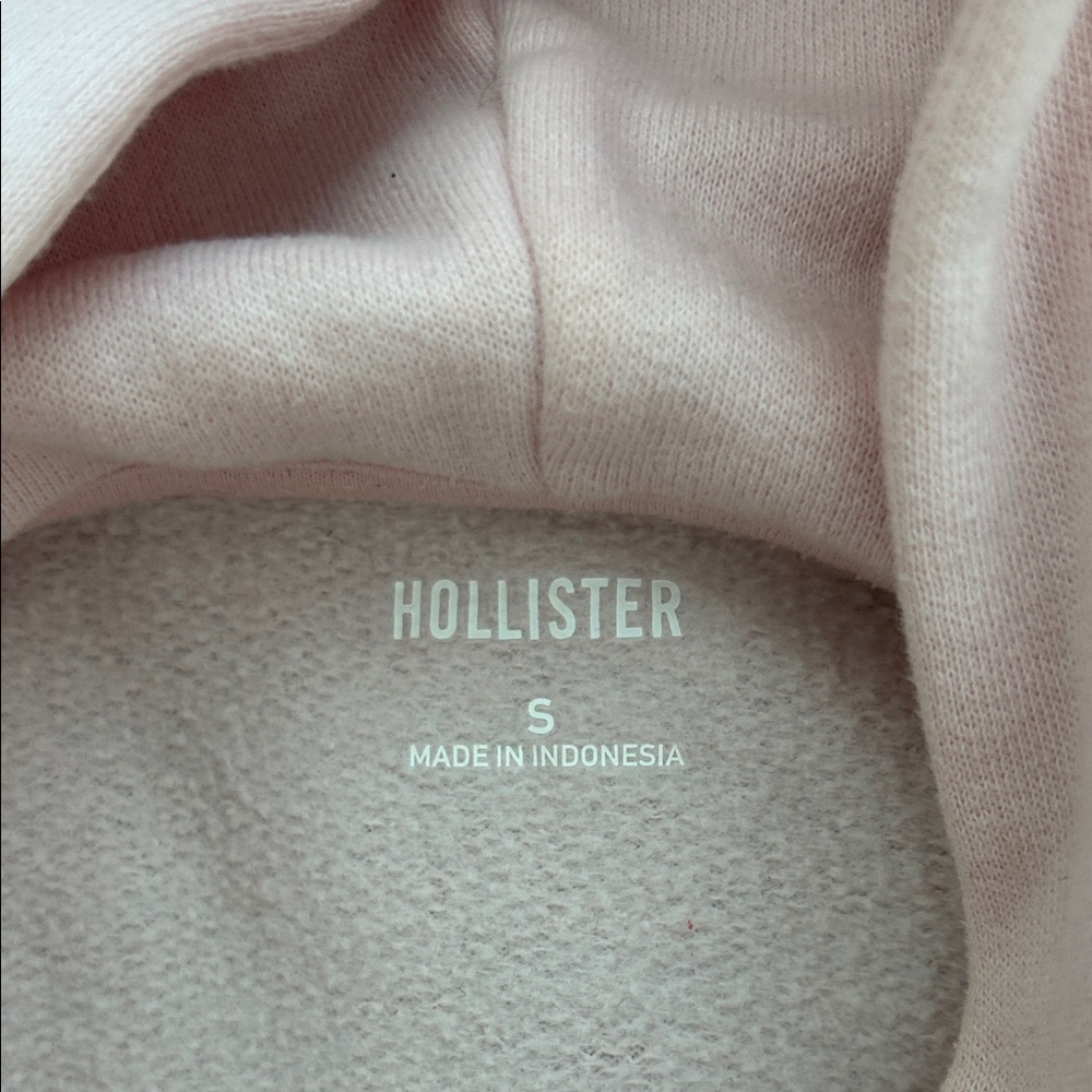 Hollister Light Pink Women's Hoodie - Picture 2 of 3